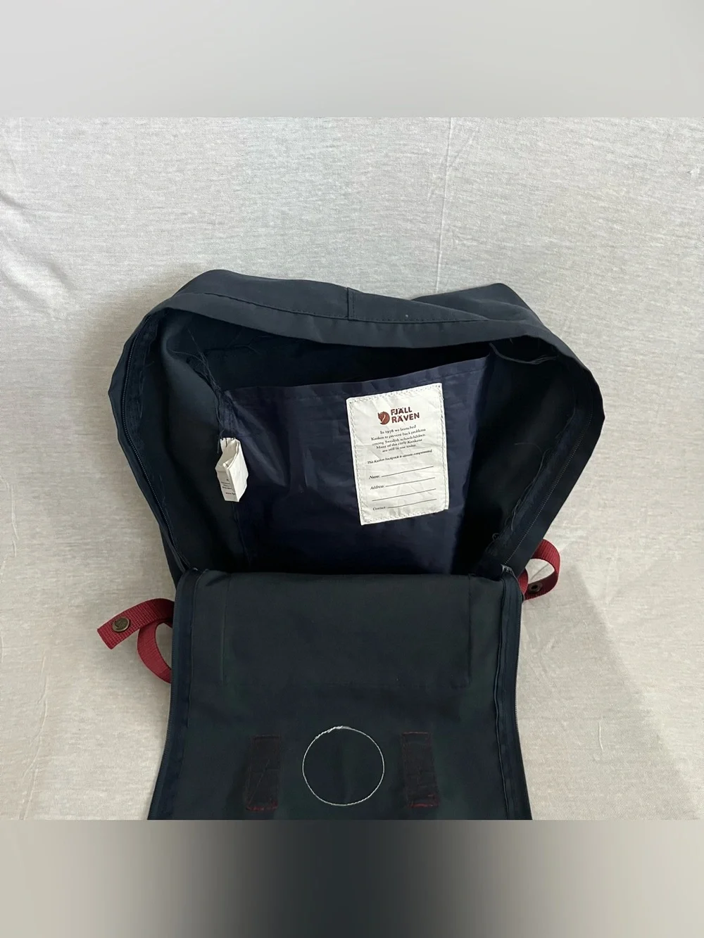 Classic Fjallraven Kanken Navy Backpack with Maroon Handles